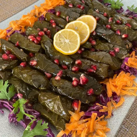 #الأحساء #حلوناطع #تقديمات #ضيافة #أستقبال #ورق_عنب_حامض_حلو_يالومي #حامض_حلو_حلوناطع #ضيافة #أستقبال #متوفر بقطوف وحلا وفرن الحلوى وروز سويت