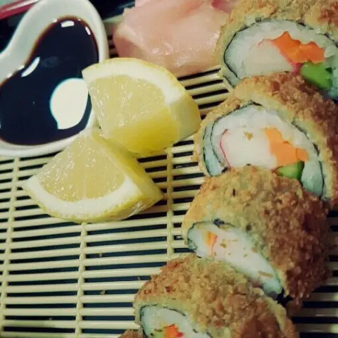جديدنا Deep Fried Sushi Roll we make, you taste, you decide المذاق الاصلي للسوشي والأكلات الآسيويه ذوق وقرر بنفسك. احجز طلبك الان craZy- suShi #sushi #jubail#jubailindustrial #asianfood #china #japan #korea #saudiarabia #الجبيل الصناعيه #كوريا #اليابان #الصين #السعوديه#سوشي