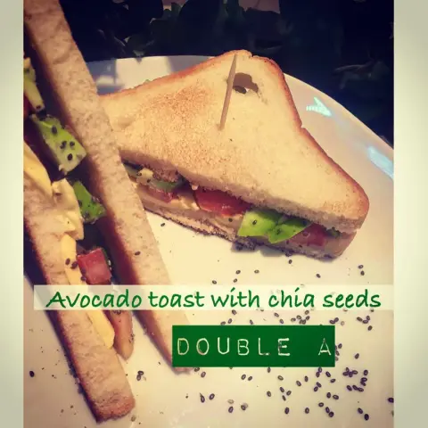 Avocado toast with chia seeds✨ #healthyfood #chiaseeds #avocado #avocadotoast #snacks
