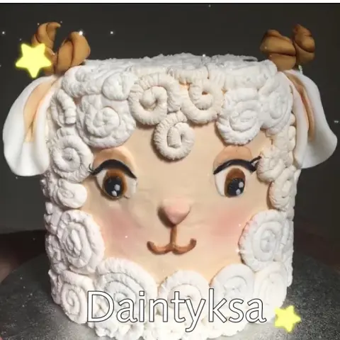 ✨لمن يمتلك حب فن التزين والتشكيل مهارة تزين الكعك.... دورة مقدمة من ‏ ✨ *Daintyksa* ✨ ‍ *على يد مدربة معتمدة* ✨شيماء✨ فقط في المدينة المنورة الفئة العمرية من فوق سن 15 سنة للفتيات ⬅ يوم *الثلاثاء و الأربعاء* ٢٥ - ٢٦ ذو القعدة ١٤٣٩هـ يوافق 7 - 8 / 2018/8 - - - من السـ5ــاعة إلى السـ9ــاعة مساءً الرسوم ٣٥٠﷼ للمتدربة الواحدة ♦المقاعد محدودة جدًا للتواصل على رقم الواتس اب: محاور الدورة: ١- التعرف على الأدوات المستخدمة للتزين و مكان تواجدها.. ٢- طريقة صنع كريمة القناش.. ٣- طريقة قَص الكعك مع حشوها بالكريمة وتلبيس الكعك بطريقة صحيحة.. ٤- تزين الكعك بعجينة السكر.. ٥- الطريقة الصحيحة في ترقيق الفوندان.. ٦-طريقة صنع شعر الخروف بطريقة ابداعية.. ٧-طريقة تضليل المجسم بألوان البودرة الغذائية.. ٨-طرقة صنع العيون وتلوينها ٩-طريقة تلوين العجينة بدرجات و ألوان مختلفة ♦نوفر لكل متدربة الأدوات الخاصة للتدريب ويتم إستخدامها في وقت الدورة فقط. ♦لكل متدربة كعكة خاصة بها.. ♦يتم استلام الكعكة للمتدربة في آخر يوم من الدورة