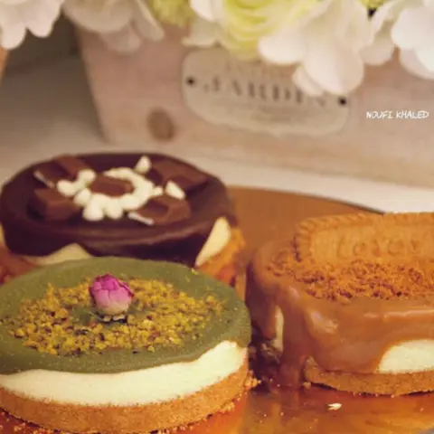 اي نوع حابين تجربوا؟ ❤️. تشيز كيك ثلاثي لوتس/ بستاشيو/ أوريو . . . . . . . . . . . . . يوجد مندوب للتوصيل. #تبادل #تشيز_كيك #تشيز_لوتس #لوتس #بستاشيو #فستق #كرات_لوتس #كيك #كيكات #حلا #حلويات #سويت #دعم #تشوكليت #ضيافة #بنات_الشرقية #مناسبات #افراح #جمعات #اوريو #تسليم_فوري #مشروعي_الصغير #كوكيز #اعلانات #نشر #تصويري #انستقرام #هاشتاقات #لايكات #فولو