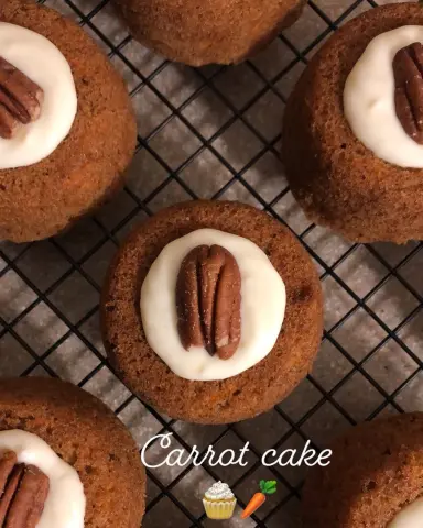 Coconut Berries Cake