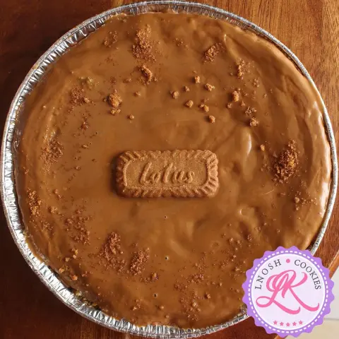 #كيكة_كوكيز بحشوة النوتيلا ومغطاة بزبدة اللوتس ☕️ ، ، #توزيعات #مناسبات #كوكز #كوكيز #لنوش_كوكيز #كوكيز_لنوش #نوتيلا #حفلات #لوتس #cookies #lnosh_cookies #lnoshcookies #minicookies #mini_cookies #nutella