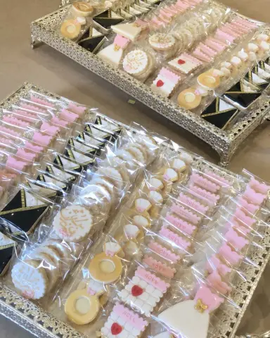 200 pieces of love & happiness ‘ ‘ الله يسعد العرسان ويتمملهم على خير يارب