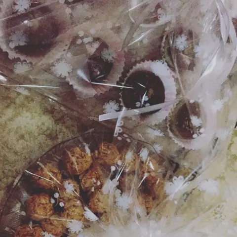 طلبية خاصه لاعز صديقاتي... نابلسيه و كورات الكورن بالمارشميلو❤️ بالعافيه عليها
