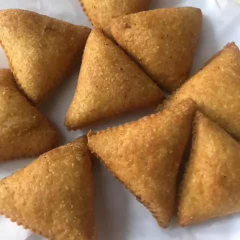 #مثلثات_السميد #مثلثات_السميد_بالجبن