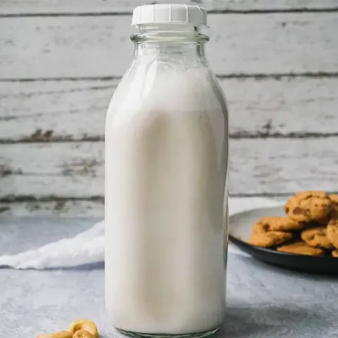 كريمة الطبخ النباتية، رائعة في اضافة المذاق والقوام الغني لاطباقك يمكن اضافتها لاي طبق يستخدم كريمة الطبخ يتوفر بحجم ٣٠٠مل و حجم ١٠٠٠مل وش اكثر طبخة تحبونها مع الكريمة؟ #نباتي #نباتيون #كريمة_طبخ #نباتيين_السعودية #القطيف #الدمام #صفوى #سيهات #نباتي_صرف