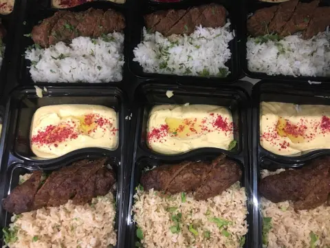 #grilled #Laban with hummus and #brown rice or #white #كباب_لحم . . . . . . . . #جدة #يمي #مطاعم #اشتراكات #غداء_صحي #غداء #عمل #مشتركين #موظفين_جده #يمي_جدة #lunch #healthyfood #jeddahfood #lunchbox #lunchideas #diet #دايت #ريجيم #رياضة