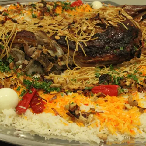 عن قرب وبالعافية #ذبيحه#رز#لحم #كشنه