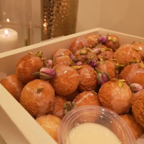 وش الجديد اللذيذ !! كُرات الخِشخش #خشخشهااا مع كل لقمه