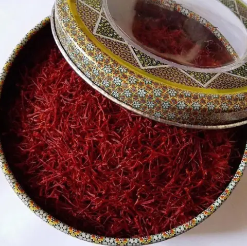 ⚜️أقط مقاس ميني من أجود أنواع الأقط الذيذ والمفيد مع قدوع القهوة ممكن يضاف مع التمر المعجون لعمل اشعثى الذيذة⚜️☕️