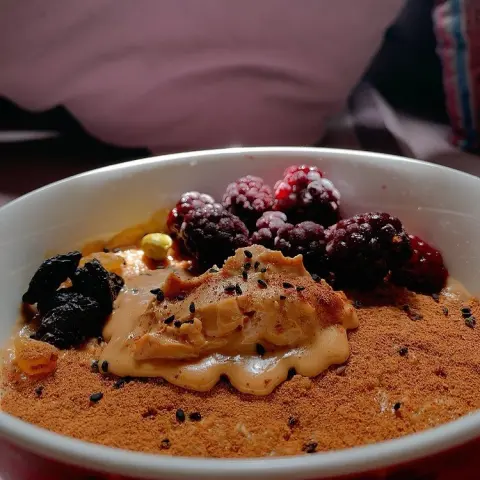حاربوا الكورونا بالشوفان #hitthomeworkout #دايت_صحي #دايت #صحي #صحي_وسريع #وجبات_صحية #healthylifestyle #healthy_exit #healthyesraa_breakfast #breakfast #breakfastideas ##oats