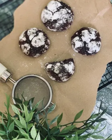 جمعة مباركة ❤️جديد كوكيليشيز كرنكل كوكيز Crinkles cookies عينات مجانية مع كل طلب #cookies #كوكيز_كيك #كوكيزات #كوكيزاتي#جدة#طلبيه#الناس_الرايئه#براوني#قهوة#حلا#كوكيز #طلبات#كبكيك#كوكيز_لذيذ #كوكيز_محشي #كوكيز_جدة #كوكيز_طري #كوكيز_طعم#كوكيز_هش#كوكيزكيك #كوكيزي#cooky#yummy#cookieshias