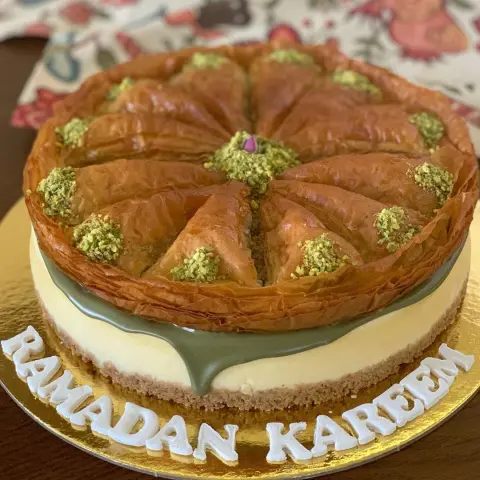 متوفر اليوم بقلاوه تشيزكيك