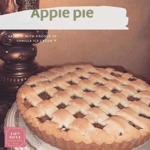 Our famous APPLE PIE, try it with scoop of vanilla ice cream 130 SR - فطيرة التفاح بالقرفة، جربوها مع ايس كريم الفانيلا ١٣٠ ريال #applepie