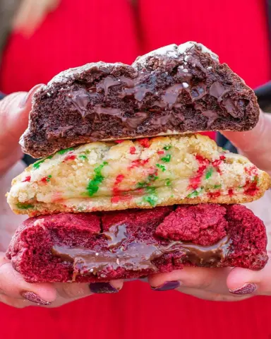 It’s Christmas week at & the last week to get your hands on their Specialty Holiday Flavors ➡️ Red Velvet Hot Chocolate, Chocolate Peppermint Crinkle, & Falala Funfetti ‼️ On the menu Wednesday, & Thursday (Christmas Eve)! All stores will be closed on Friday (Christmas Day)! Today (TUESDAY) was the Grand Opening of Chip City Sunnyside! 45-05 40th St. in Sunnyside, Queens! Face mask required to enter If waiting in line, please maintain a safe, 6 foot distance from your favorite