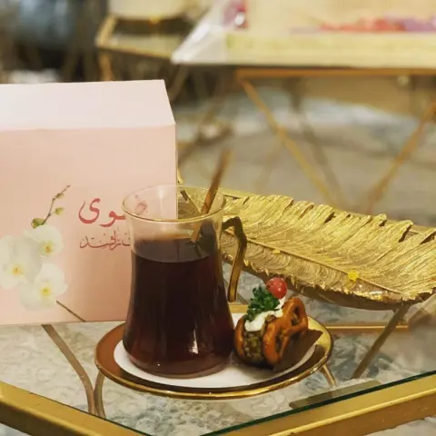 تصوير زبونتا الجميله نوف