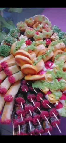 صحن معجنات مشكل مسخن تورتيلا الورد كبة مفتوحة ميني كودو ميني بيتزا الوزن كيلو ونص