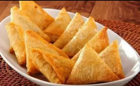 سمبوسك متنوعه جبنه لحمه دجاج خضار بطاطا