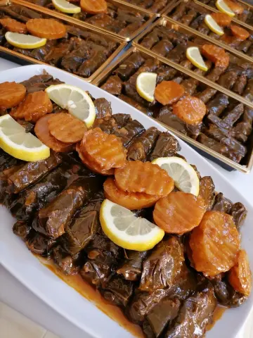 ورق عنب حامض/حلو/حار
