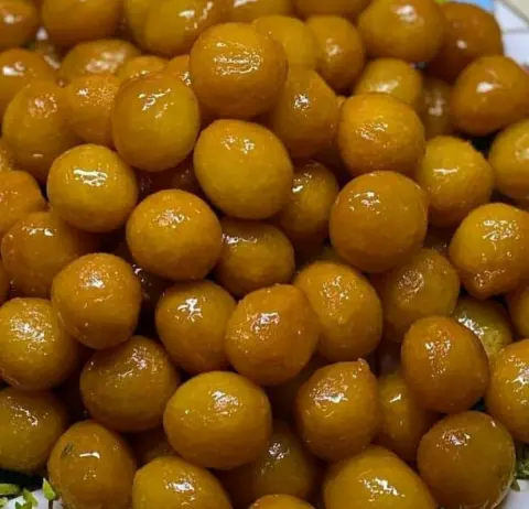 لقيمات