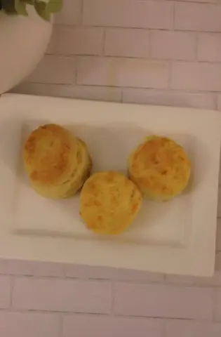 Scones with cheese 18حبة