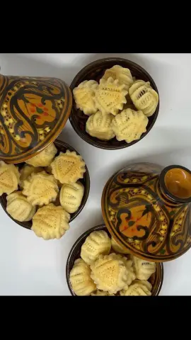 معمول تمر نص كيلو