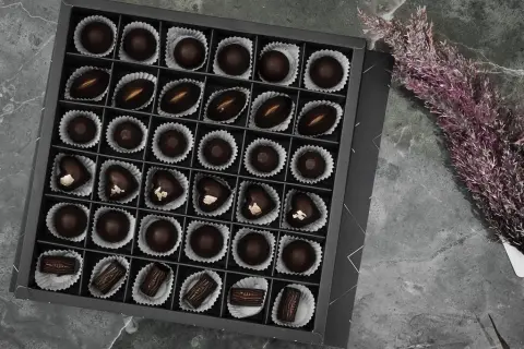 بوكس شوكلاتة بلجيكيه ٣٦ حبه